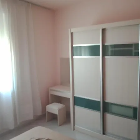 Lungomare Apartament *